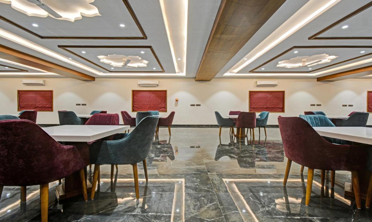 Отель Treebo Z Bhilwara Экстерьер фото
