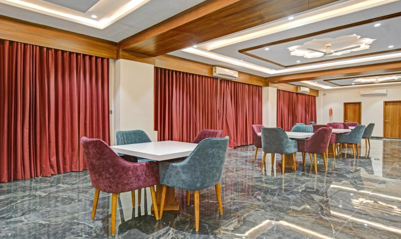 Отель Treebo Z Bhilwara Экстерьер фото